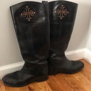 Pre-warn Tory Burch boots